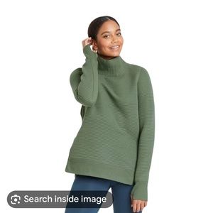 Army Green All in Motion thick turtleneck sweatshirt size XXL w thumbholes